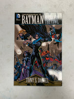 Batman Battle For The Cowl (DC Comics Trade TPB, Batman) - Bitz & Buttons