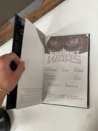 Secret Wars #1-9 (Marvel Trade Hardback) - Bitz & Buttons