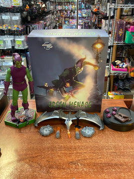 Green Menace (SooSoo Toys, Green Menace) **COMPLETE** - Bitz & Buttons