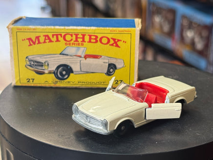Mercedes Benz 230SL Thin Diecast (Vintage Matchbox, Lesney) - Bitz & Buttons