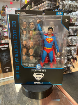 Christopher Reeves Superman  (DC Multiverse Theatrical Edition, McFarlane) - Bitz & Buttons