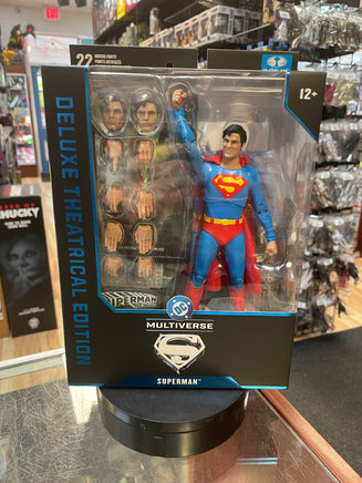 Christopher Reeves Superman  (DC Multiverse Theatrical Edition, McFarlane) - Bitz & Buttons