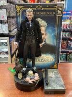 Gellert Grindelwald MMS513 (Fantastic Beasts Crimes Of The Grindelwald, Sideshow Hot Toys) COMPLETE - Bitz & Buttons