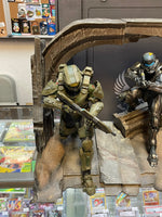 Master Chief & Spartan Locke PVC Statue (Halo 5 Guardians Limited Collector’s Edition) COMPLETE