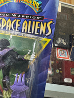 Tengu Warrior Space Alien (Vintage MMPR Power Rangers, Bandai) SEALED - Bitz & Buttons
