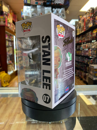 Stan Lee #07 (Funko Pop, Chainsaw Man) - Bitz & Buttons