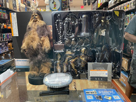 Chewbacca with Disassembled C-3PO MMS766 (Star Wars Hot Toys) COMPLETE