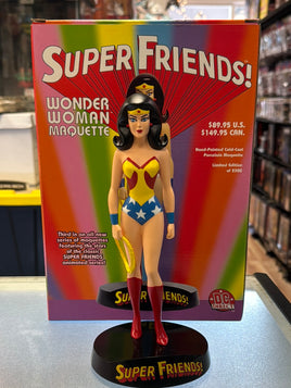 Wonder Woman Marquette Statue (DC Direct, Super Friends)
