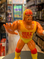 Body Slamming Hulk Hogan 0849 (Vintagw WWF WWE, Hasbro)