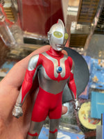 Ultra Man 1:12 (Mezco, Ultra Man)  **COMPLETE**