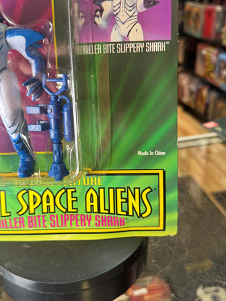 Slippery Shark Evil Space Aliens (Vintage MMPR Power Rangers, Bandai) SEALED - Bitz & Buttons