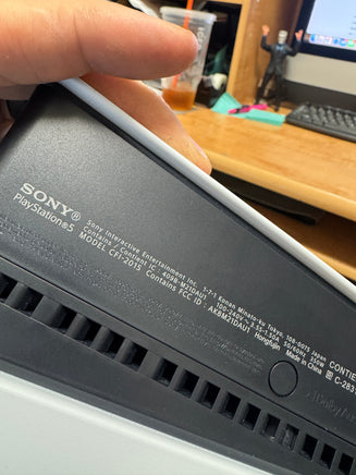 PS5 Slim Disc Console with Two Controllers & Modern Warfare 9609 (Sony Playstation, Video Games) **TESTED** - Bitz & Buttons