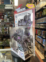 Megatron Deluxe Class (Transformers Generations Thrilling 30, Hasbro) - Bitz & Buttons