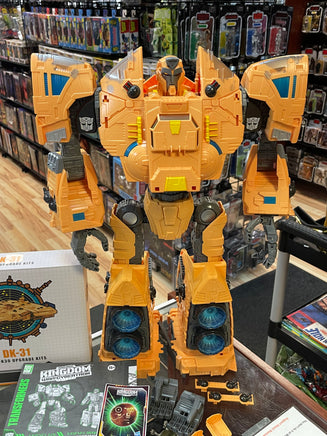 Autobot Ark WFC-K30 with DK-31 Upgrade Kit (Transformers War For Cybertron, Hasbro) **LOOSE** - Bitz & Buttons