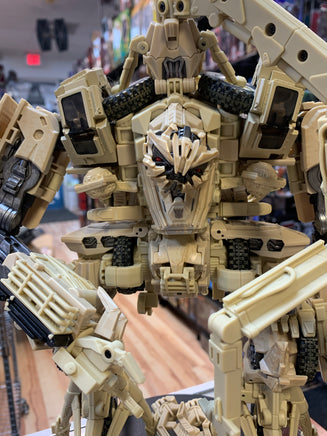 Bonecrusher MPM-14 (Transformers Masterpiece, Takara) - Bitz & Buttons