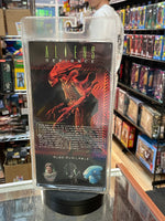 Xenomorph -Defiance- (Alien, NECA) **SEALED**