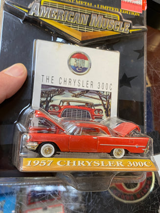 Chrysler 300c '57 (American Muscle Diecast, ERTL) - Bitz & Buttons