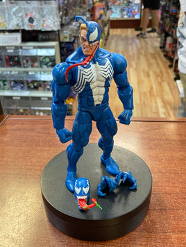 Capcom Venom (Marvel Legends, Hasbro) COMPLETE - Bitz & Buttons
