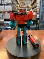 Perceptor Titans Return With Gun (Transformers WFC, Hasbro) - Bitz & Buttons