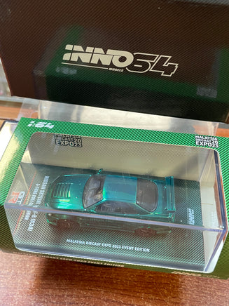 Nissan Skyline GT-R R34 Full Carbon Green (Inno64, Diecast ) **EXCLUSIVE** - Bitz & Buttons