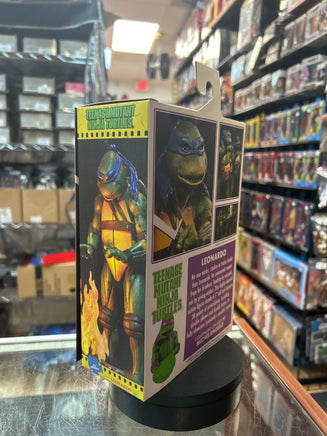 Ultimate Leonardo -35th Anniversary- (Neca, TMNT) **SEALED** - Bitz & Buttons