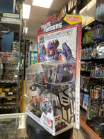 Trailcutter Deluxe Class (Transformers Generations Thrilling 30, Hasbro) - Bitz & Buttons