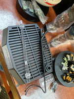 The Mandalorian & Grogu 1/4th Quarter Scale (Star Wars, Hot Toys) COMPLETE - Bitz & Buttons