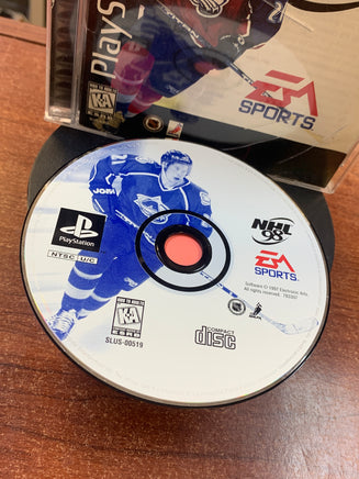 NHL 98 (PS1 Playstation, EA Sports, Video Game) **TESTED** - Bitz & Buttons