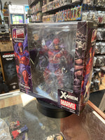 Magneto (Revoltech Amazing Yamaguchi, Marvel X-Men) INCOMPLETE - Bitz & Buttons