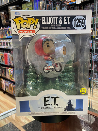 Elliot & E.T. #1259 (Funko Pop, E.T. The Extraterrestrial) - Bitz & Buttons