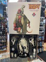 Hellboy Black & White Vinyl Statue (Dark Horse, Unbox Industries) COMPLETE - Bitz & Buttons