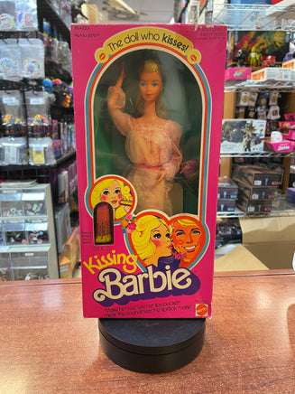 Kissing Barbie #2597 (Barbie, Mattel) **NEW** - Bitz & Buttons