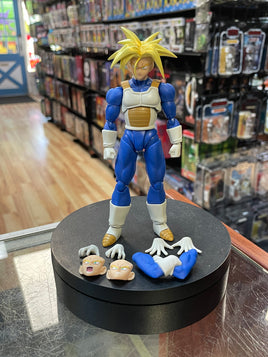 Infinite Latent Super Saiyan Trunks -Infinite Latent (Bandai SH Figuarts , Dragon Ball Z) **COMPLETE**