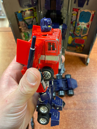 Optimus Prime Original 1984 (Transformers Retro G1, Hasbro) INCOMPLETE - Bitz & Buttons