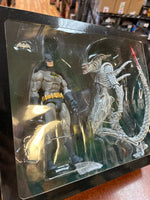 Joker Xenomorph vs Dark Horse Batman -SDCC- (NECA, Predator) **SEALED**