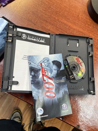007 Everything Or Nothing (Nintendo Gamecube, EA Games, Video Game) **TESTED** - Bitz & Buttons