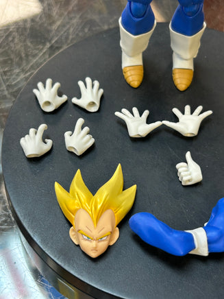 Super Saiyan Vegeta Awakened Super Saiyan Blood (Bandai SH Figuarts , Dragon Ball Z) COMPLETE - Bitz & Buttons