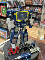 Soundwave Netflix War For Cybertron Voyager (Transformers WFC, Hasbro) INCOMPLETE
