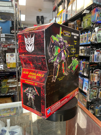 Megatron Voyager Class (Transformers Generations, Hasbro) **EXCLUSIVE** - Bitz & Buttons