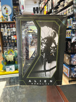 Suspended Lab Xenomorph (Aliens Romulus, NECA) **NEW**