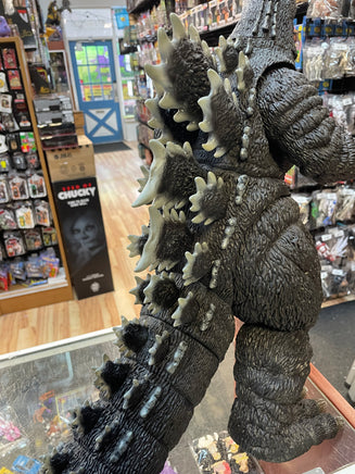 Ultimate Godzilla 18 Inch (Mezco Toys, Godzilla)LIGHT UP/SOUND - Bitz & Buttons