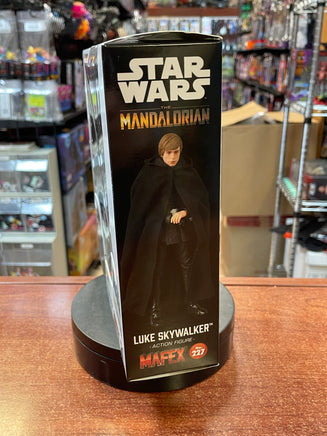 Luke Skywalker (Medicom Mafex, Star Wars The Mandalorian) SEALED - Bitz & Buttons