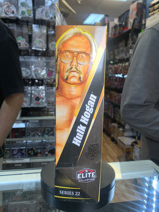 Ichiban Hulk Hogan Legends  (WWE Elite, Mattel) SEALED - Bitz & Buttons