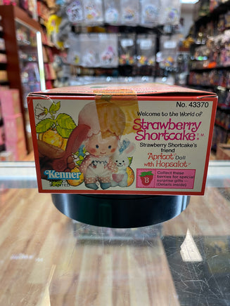 Apricot with Hopsalot Doll (Vintage Strawberry Shortcake, Kenner) **SEALED** - Bitz & Buttons