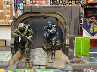 Master Chief & Spartan Locke PVC Statue (Halo 5 Guardians Limited Collector’s Edition) COMPLETE