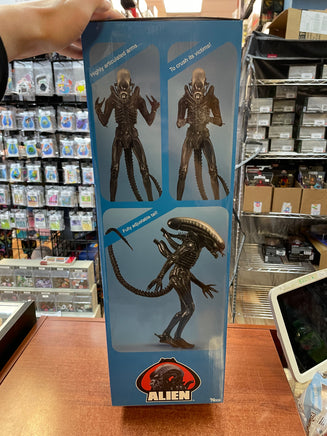 Alien Big Chap -40TH Anniversary- (Neca, Aliens) **SEALED** - Bitz & Buttons