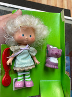 Angel Cake with Souffle Pet (Vintage Strawberry Shortcake, Kenner) **SEALED**