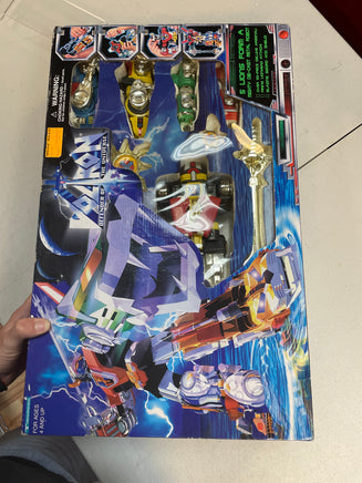 Metal Diecast 5 Lions Form A (Voltron Defender, Trendmasters) **COMPLETE** - Bitz & Buttons