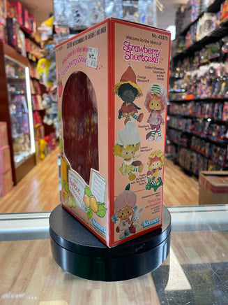 Apricot with Hopsalot Doll (Vintage Strawberry Shortcake, Kenner) **SEALED** - Bitz & Buttons