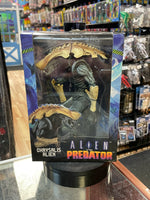 Chrysalis Alien (NECA, Predator vs Alien) **SEALED**